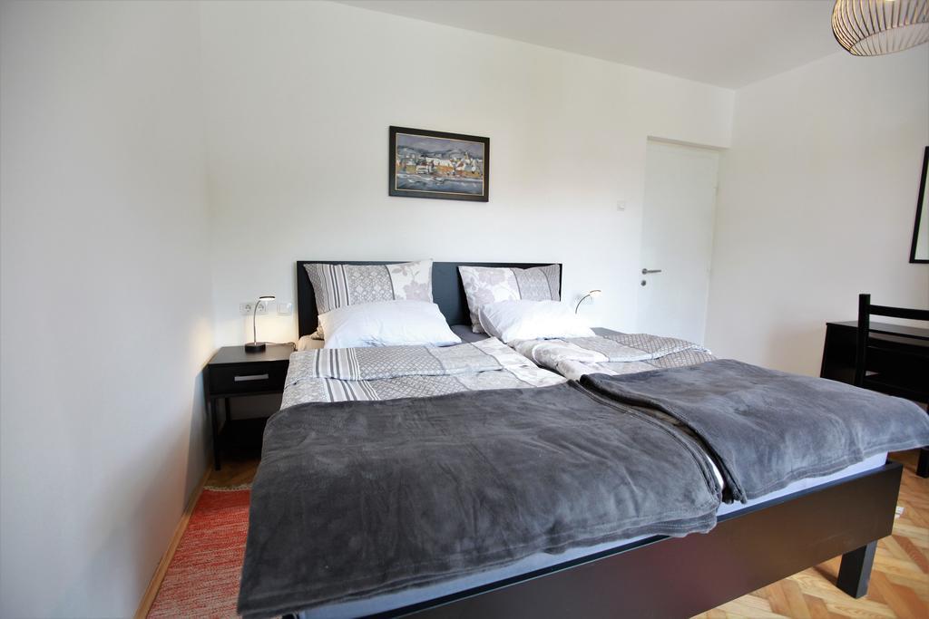 Apartment Gondola Марибор Экстерьер фото