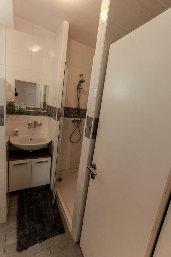 Apartment Gondola Марибор Экстерьер фото